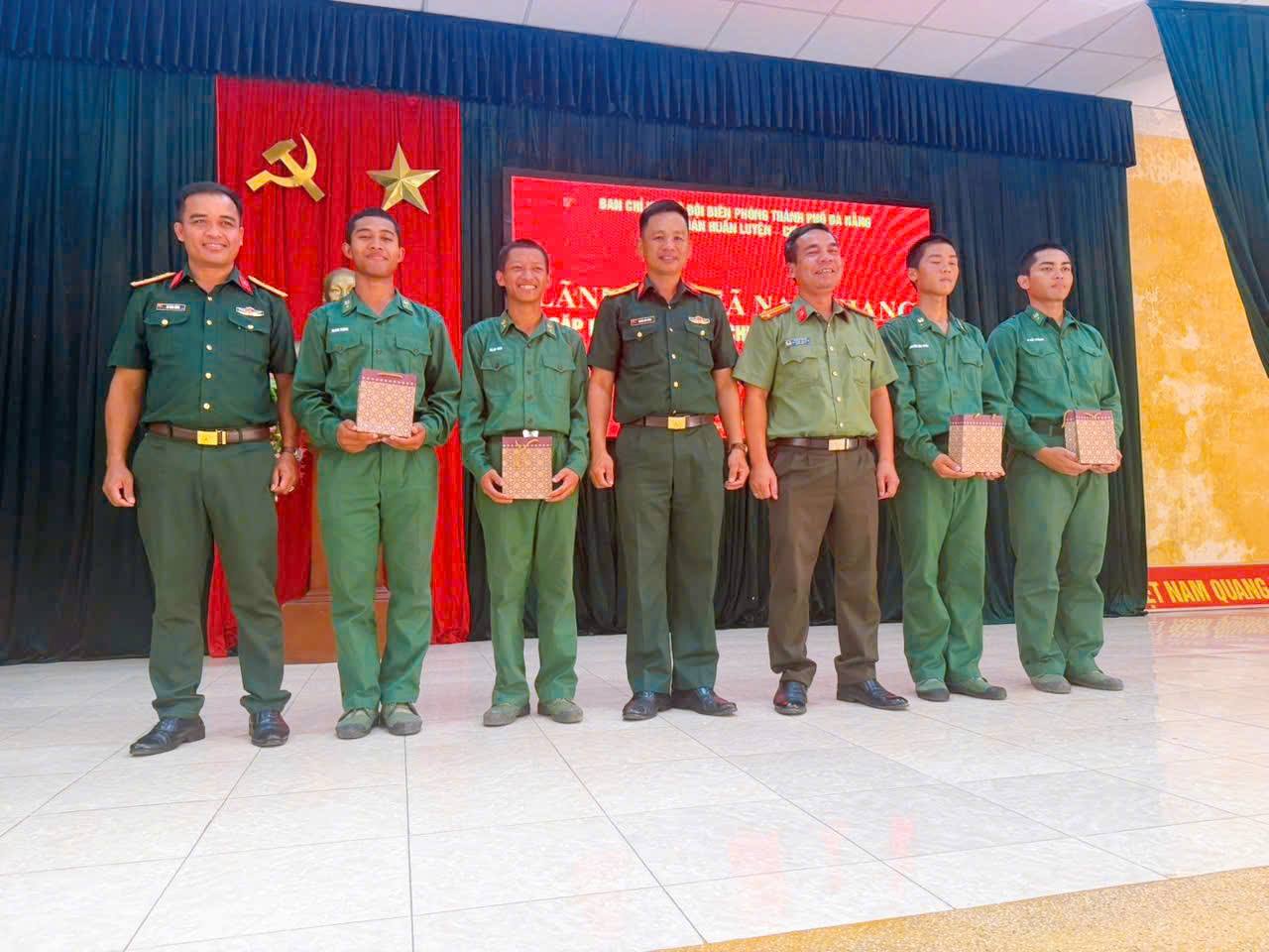 anh tin bai